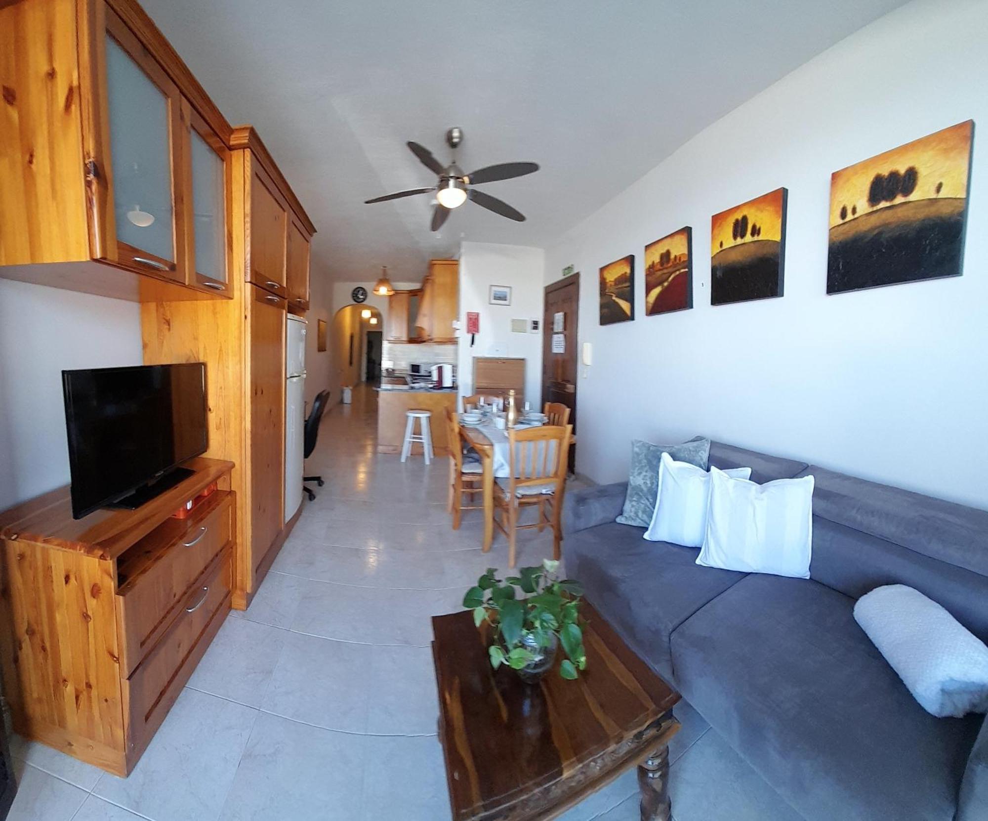 Seafront Maisonette Ocean Views & Terrace Mellieħa Esterno foto