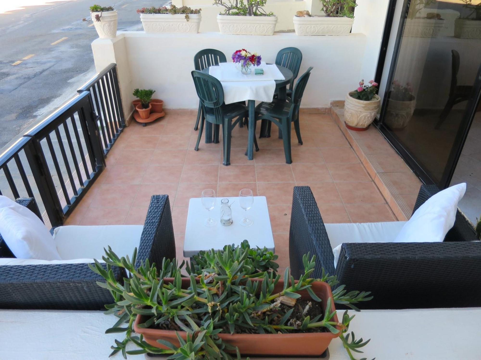 Seafront Maisonette Ocean Views & Terrace Mellieħa Esterno foto